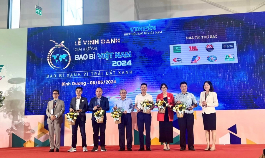 THAM GIA "TRIỂN LÃM QUỐC TẾ GIẤY & BAO BÌ VIỆT NAM - VIETNAM INTERNATIONAL PAPER & PACKAGING EXHIBITION" 