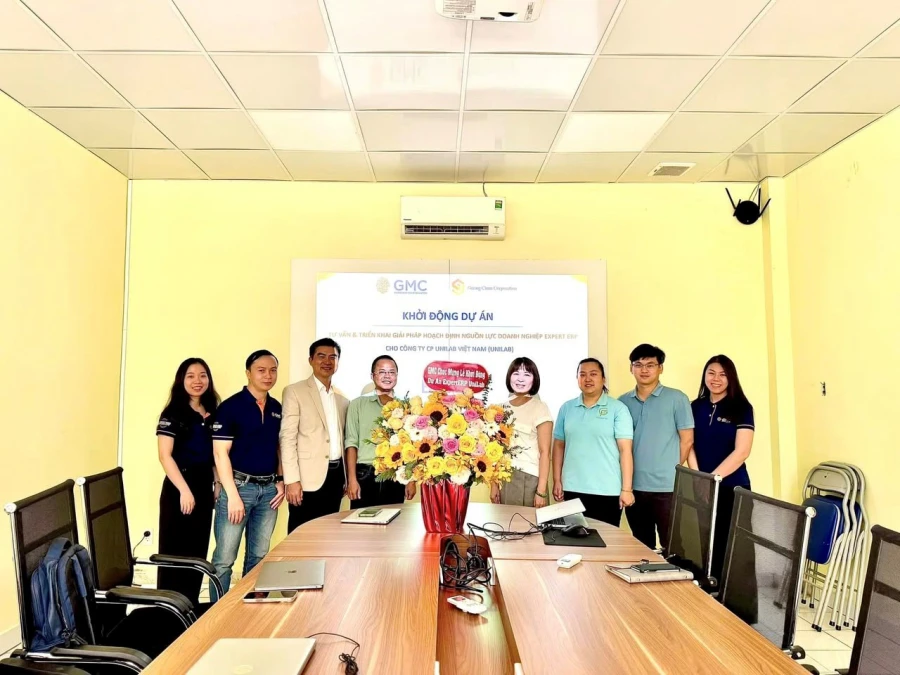 Kick Off Ceremony to deploy Expert ERP - Specialized production management software for paper packaging industry for UniLab Vietnam