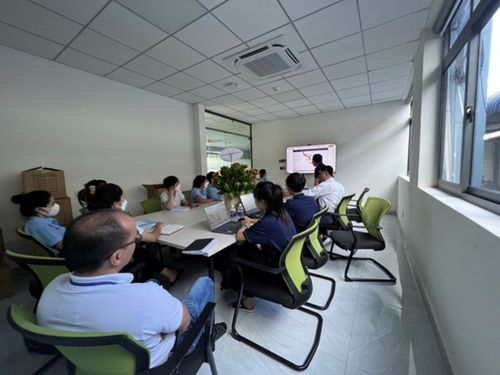 Cuộc họp triển khai kick off